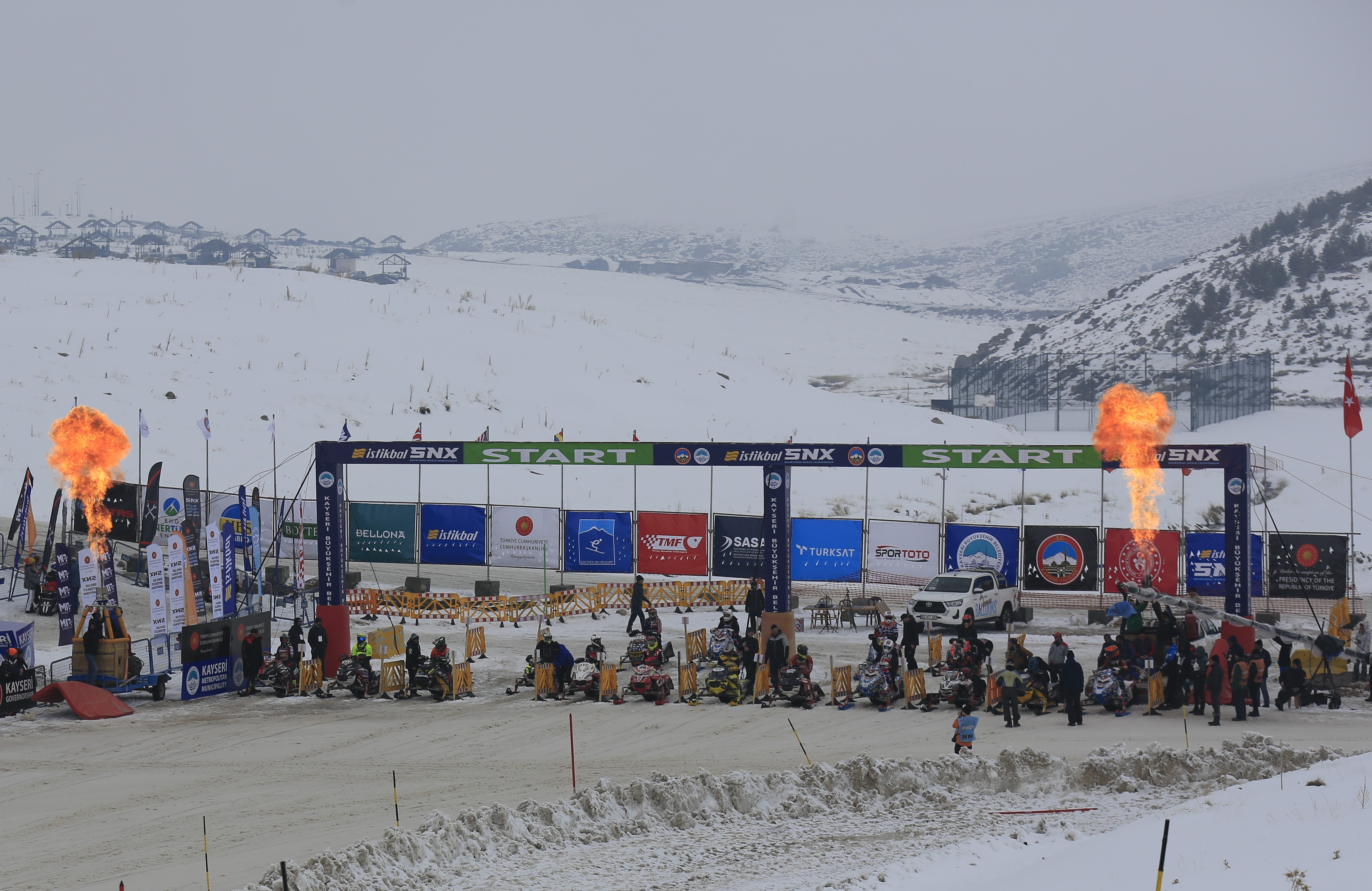 Dünya, Kayseri Erciyesi İzledi